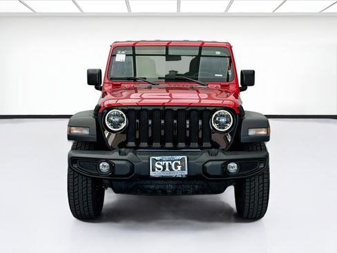 Used 2023 Jeep Wrangler Unlimited Sport AWD/4WD image 2