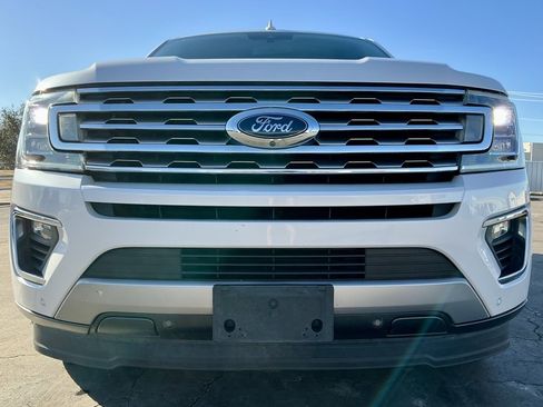 Used 2018 Ford Expedition Max Limited w/ Equipment Group 302A image 9