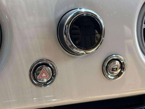 Used 2019 Rolls-Royce Phantom Sedan image 60