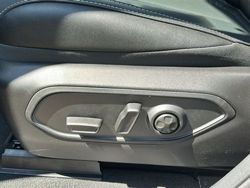 New 2026 Jeep Grand Cherokee L Limited AWD/4WD image 10