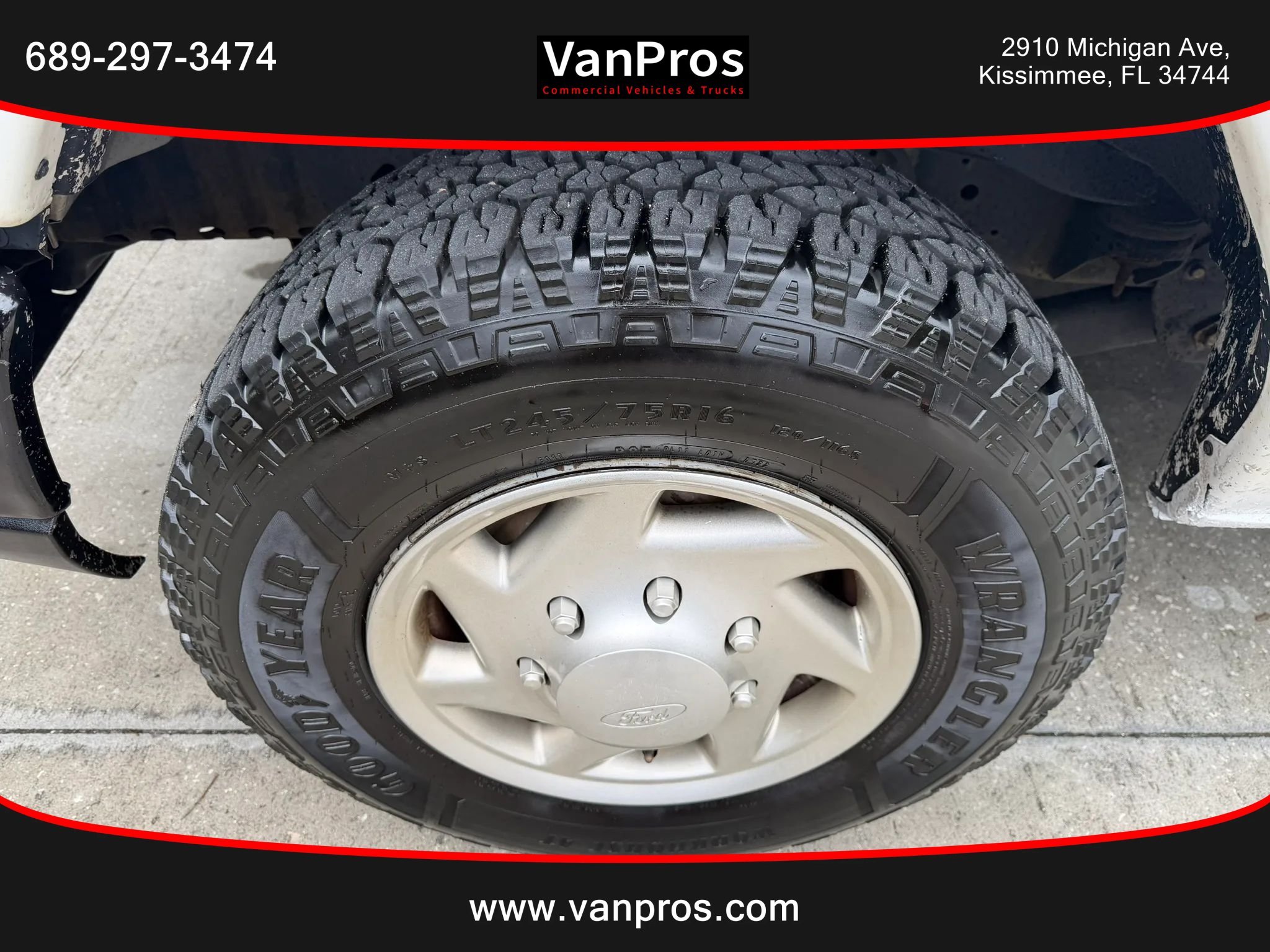 Used 2013 Ford E-250 and Econoline 250 RWD image 17