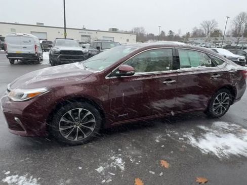 Certified 2018 Toyota Avalon Limited image 4