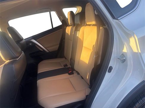 Used 2017 Toyota RAV4 Limited image 13