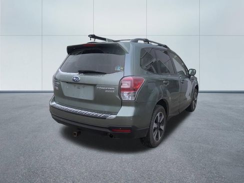 Used 2017 Subaru Forester 2.5i Premium image 6