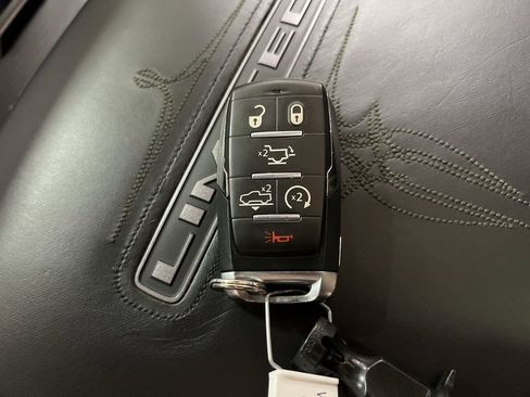 Used 2023 RAM 1500 Limited AWD/4WD image 31