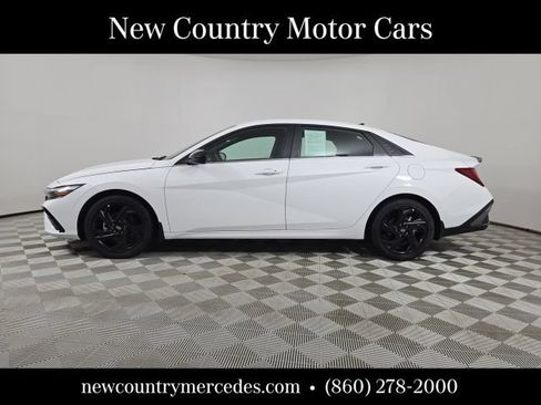 Used 2026 Hyundai Elantra SEL Sport Premium FWD image 4