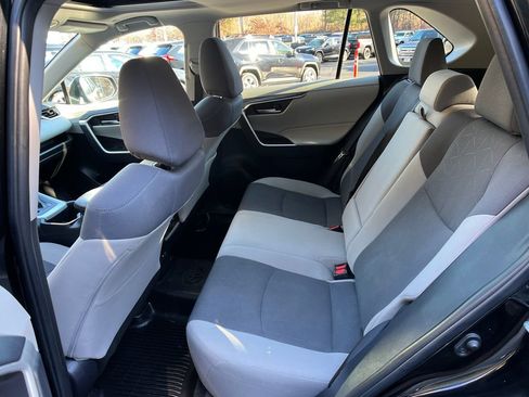 Used 2024 Toyota RAV4 XLE w/ Convenience Package image 22