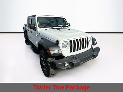 Used 2022 Jeep Gladiator Sport w/ Trailer Tow Package image 4