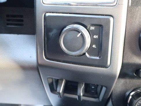 Used 2017 Ford F550 4x4 SuperCab Super Duty image 15