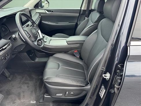Certified 2024 Hyundai Palisade SEL FWD image 6