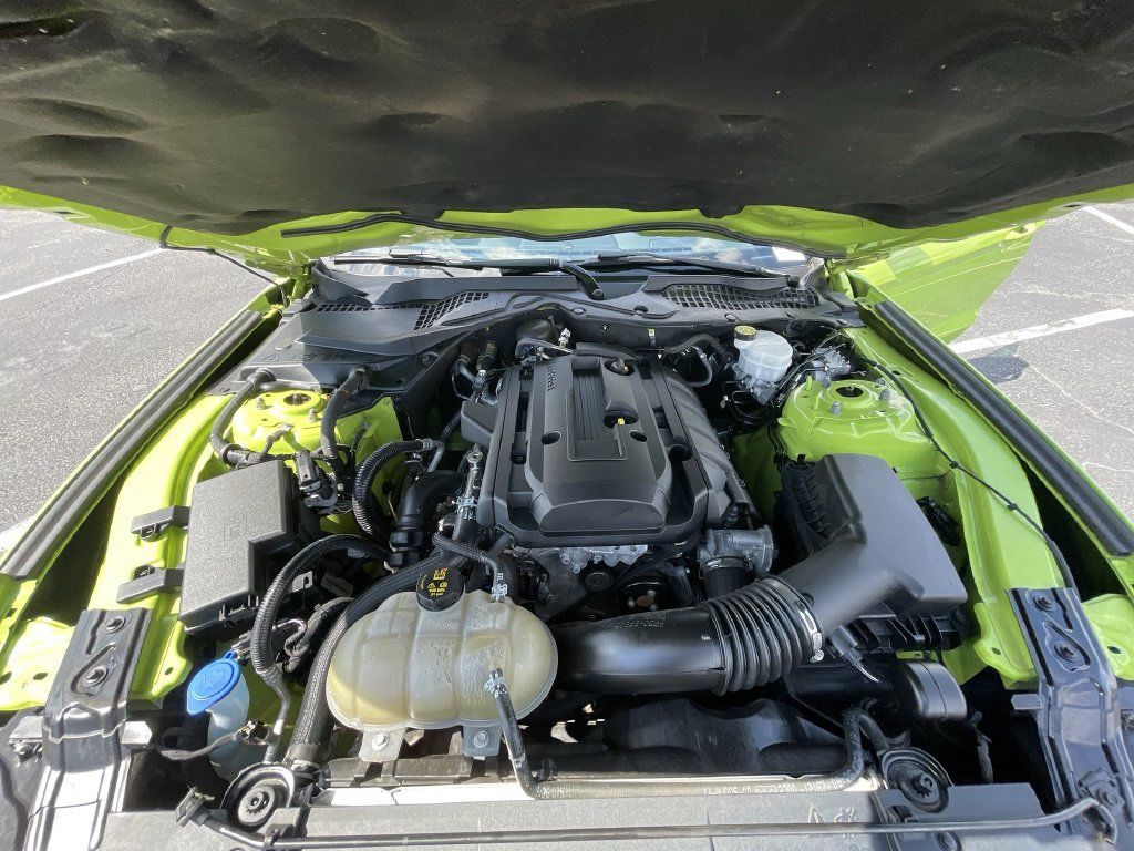 Used 2020 Ford Mustang Premium RWD image 29