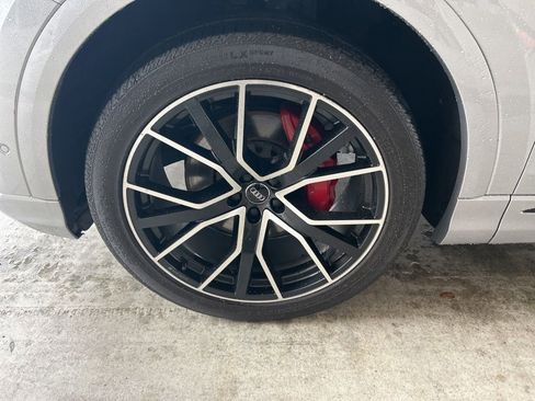 Used 2019 Audi Q8 Premium Plus image 13