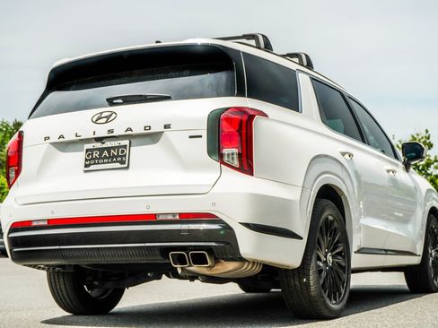 Used 2024 Hyundai Palisade Calligraphy AWD/4WD image 11