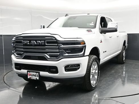 New 2026 RAM 2500 Laramie AWD/4WD image 5