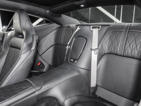 Used 2024 Aston Martin DB12 Coupe image 14