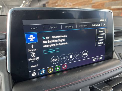 Used 2021 Chevrolet Suburban RST w/ Luxury Package image 36