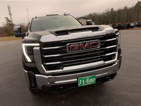 New 2026 GMC Sierra 3500 SLT image 3