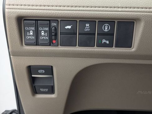 Used 2022 Honda Odyssey Touring image 13