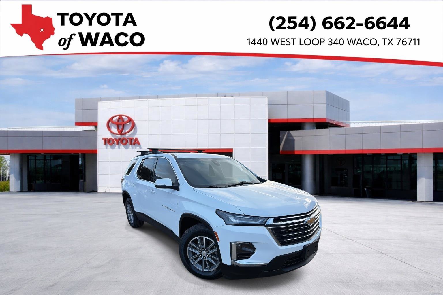 Used 2023 Chevrolet Traverse LT FWD image 1
