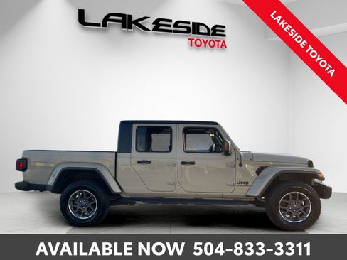 Used 2020 Jeep Gladiator Sport image 7