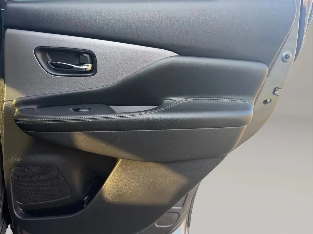Used 2020 Nissan Murano SV FWD image 36
