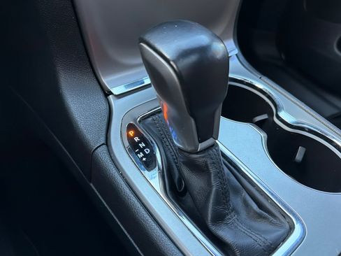 Used 2020 Jeep Grand Cherokee Altitude image 22