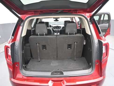 Used 2022 GMC Acadia Denali w/ Denali Ultimate Package AWD/4WD image 12