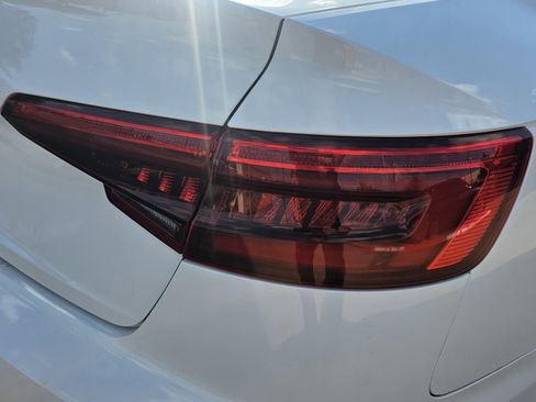 Used 2017 Audi A4 2.0T Premium Plus w/ Premium Plus Package image 9