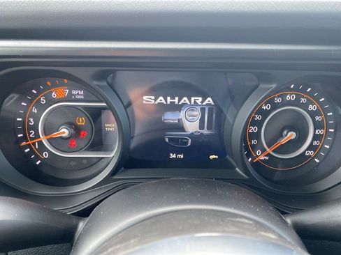 New 2026 Jeep Wrangler Unlimited Sahara AWD/4WD image 27