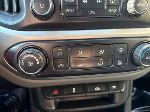 Used 2016 Chevrolet Colorado LT w/ LT Convenience Package RWD image 15