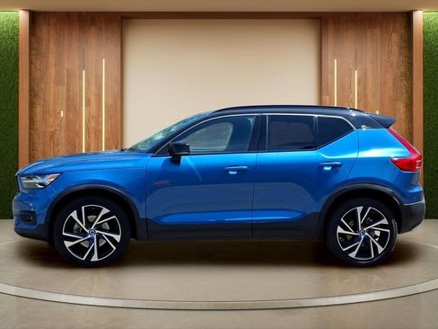 Used 2019 Volvo XC40 T5 R-Design AWD/4WD image 28