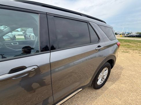 Used 2023 Ford Explorer XLT w/ Equipment Group 202A AWD/4WD image 35