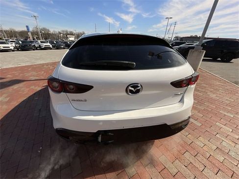 Used 2022 MAZDA MAZDA3 s image 33