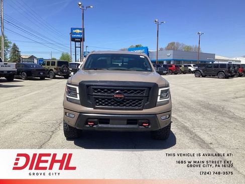 Used 2021 Nissan Titan PRO-4X w/ Pro-4x Convenience Package AWD/4WD image 2
