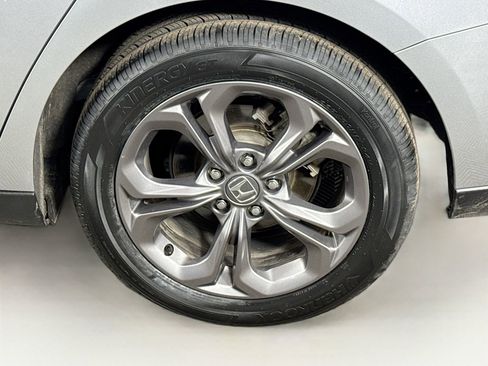 Used 2023 Honda Accord EX image 9