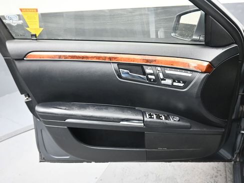 Used 2010 Mercedes-Benz S 550 image 9