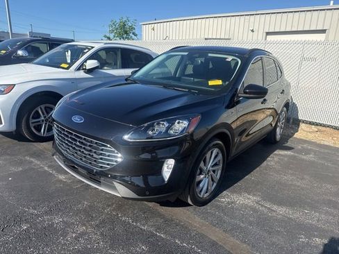 Used 2022 Ford Escape Titanium w/ Titanium Elite Package AWD/4WD image 1