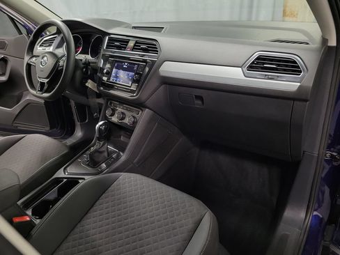 Used 2021 Volkswagen Tiguan S FWD image 33