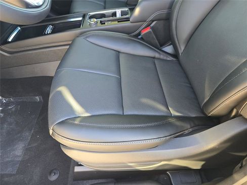 New 2026 Lincoln Corsair Reserve w/ Jet Appearance Package FWD image 12