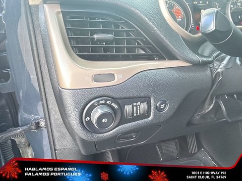 Used 2016 Jeep Cherokee 75th Anniversary FWD image 14