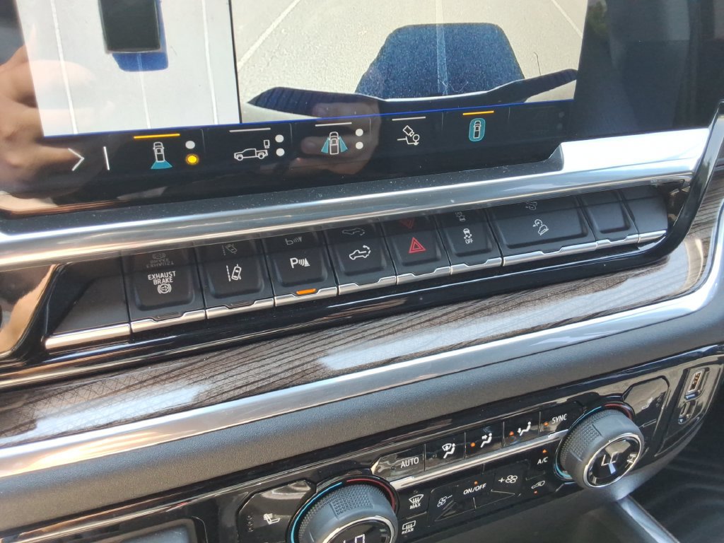 Certified 2025 Chevrolet Silverado 2500 LT w/ All Star Edition AWD/4WD image 34