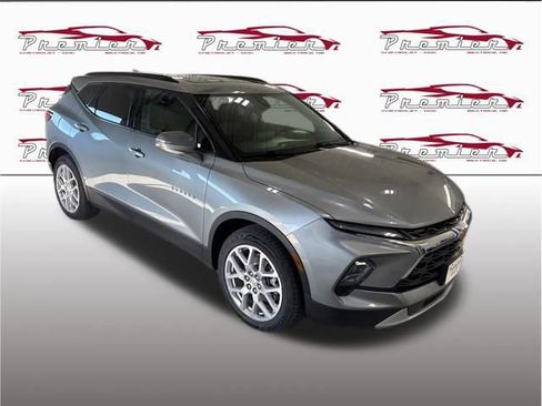 Used 2023 Chevrolet Blazer LT w/ Sound & Technology Package image 9