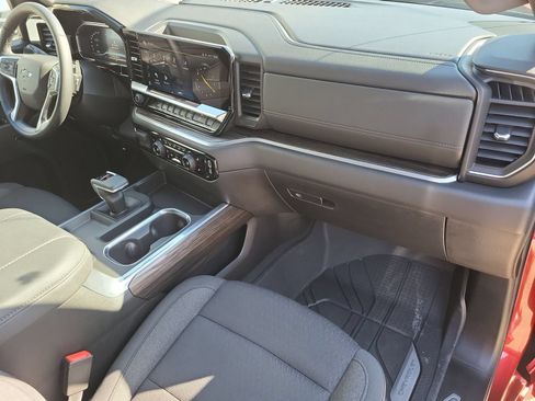 Used 2025 Chevrolet Silverado 1500 RST w/ Protection Package AWD/4WD image 28