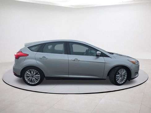 Certified 2018 Ford Focus Titanium image 8