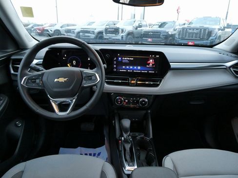 Certified 2025 Chevrolet TrailBlazer LT w/ Convenience Package image 18
