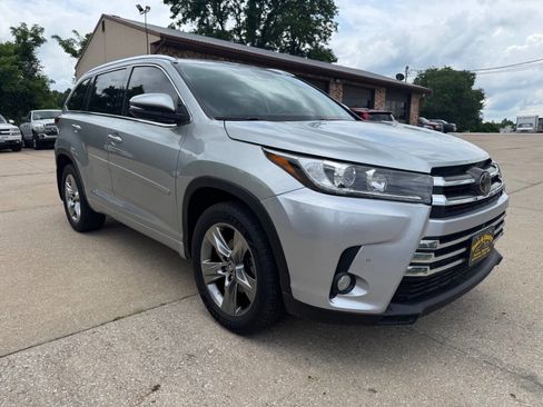 Used 2018 Toyota Highlander Limited Platinum w/ Protection Package #3 AWD/4WD image 3