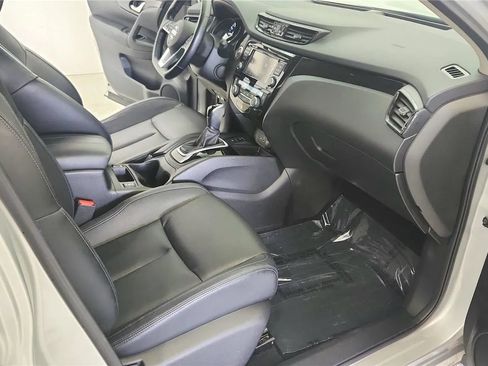 Used 2022 Nissan Rogue Sport SL AWD/4WD image 36