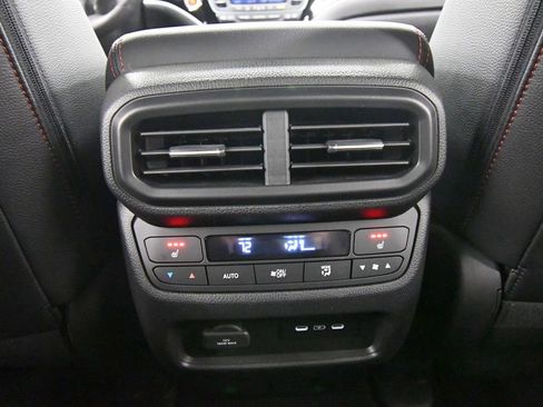 Certified 2025 Honda Ridgeline Black Edition image 17