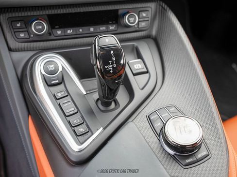 Used 2019 BMW i8 Coupe AWD/4WD image 59