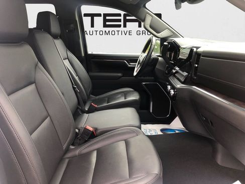 Used 2025 GMC Sierra 1500 SLT RWD image 25